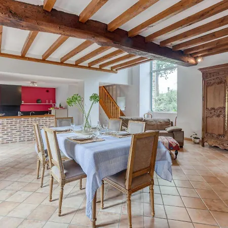 La Tronconnais By Interhome Сasa de vacaciones *